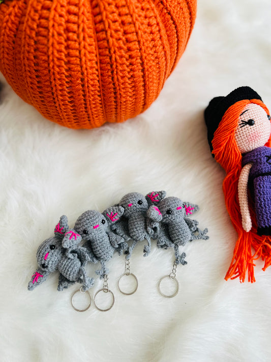 Bat Keychain, Bat Keyring. Crochet Halloween gift, Crochet Bat. Halloween bat, Bat gift, cute bat.