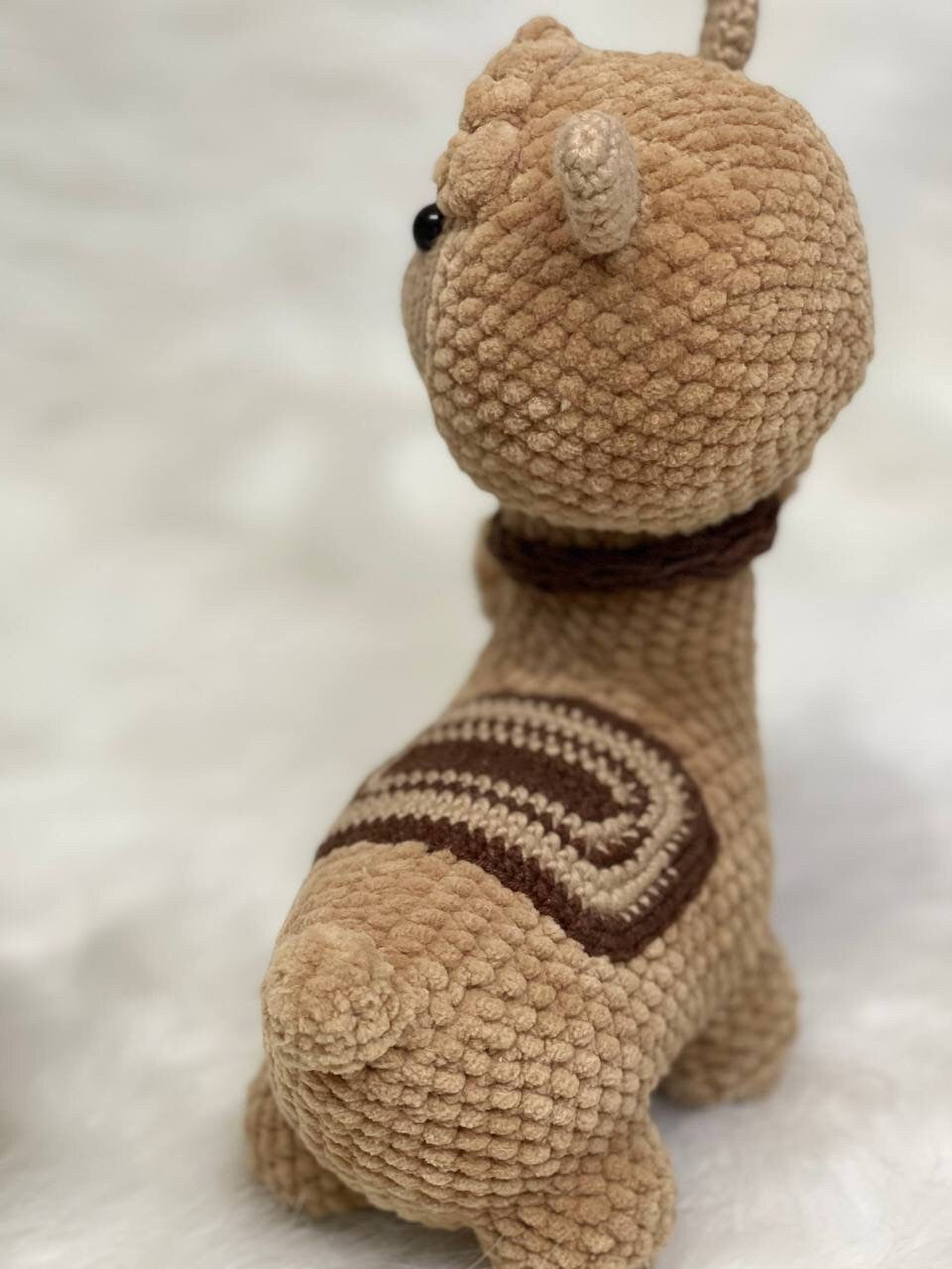 Adorable handmade crochet alpaca llama, perfect for animal lovers and collectors. Soft and cuddly, with a beautiful, detailed design, this alpaca llama is a unique addition to any collection. Available in multiple colors, and carefully crafted