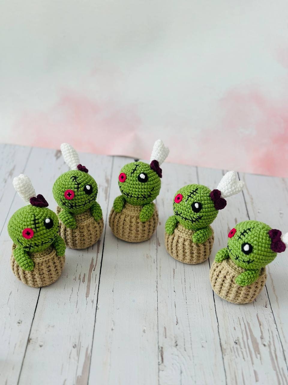 Halloween green monster, Crochet Halloween decor, crochet monster , knitted monster
