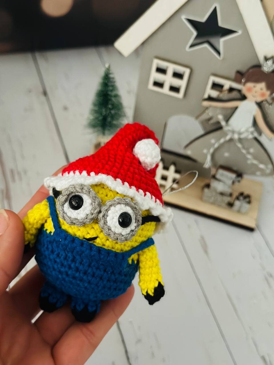 Crochet Christmas Decoration, Crochet Home Decor, minion Christmas crochet