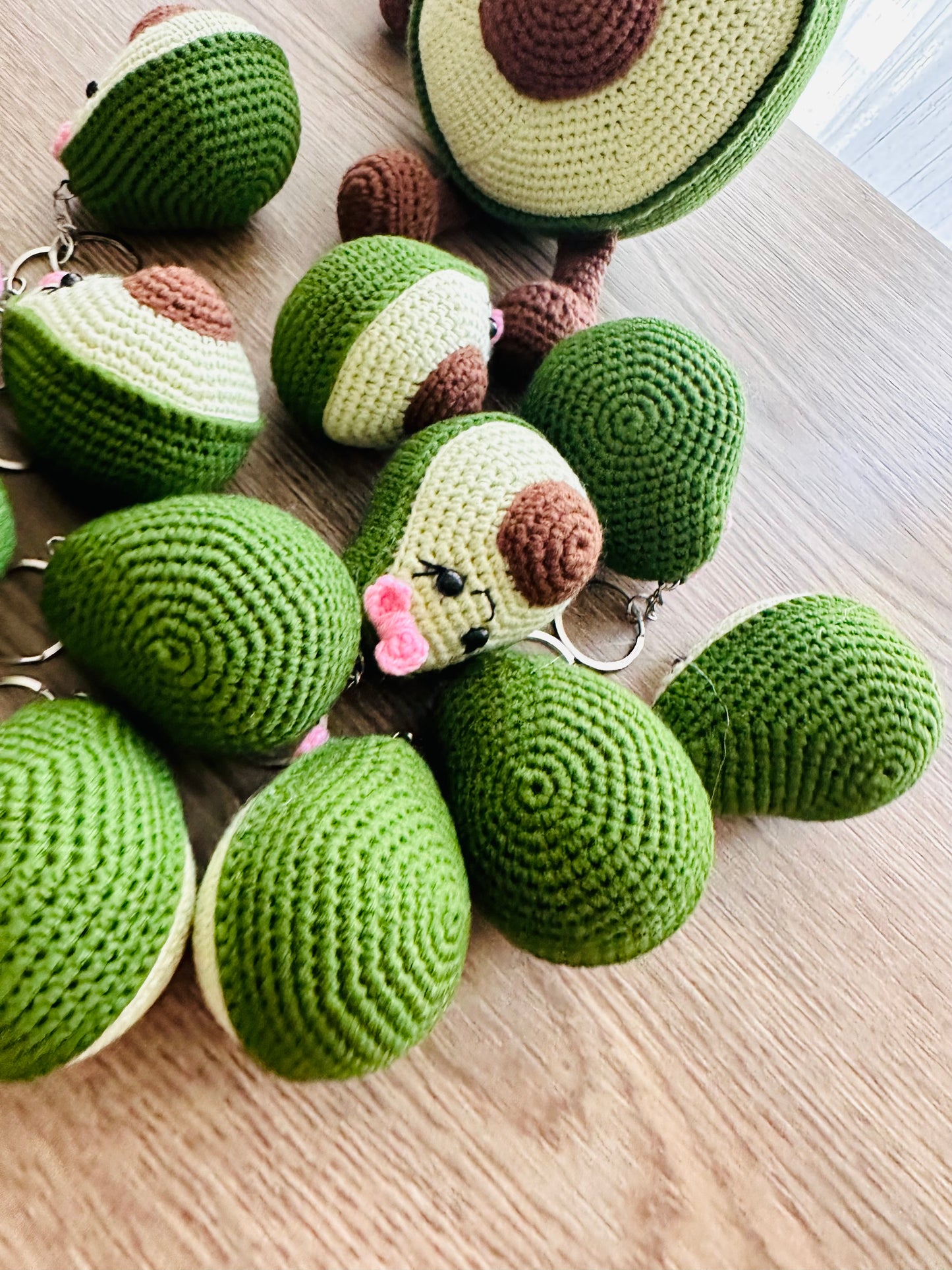 Avocardo Keychain. Crochet Avocardo. Avocardo crochet gift
